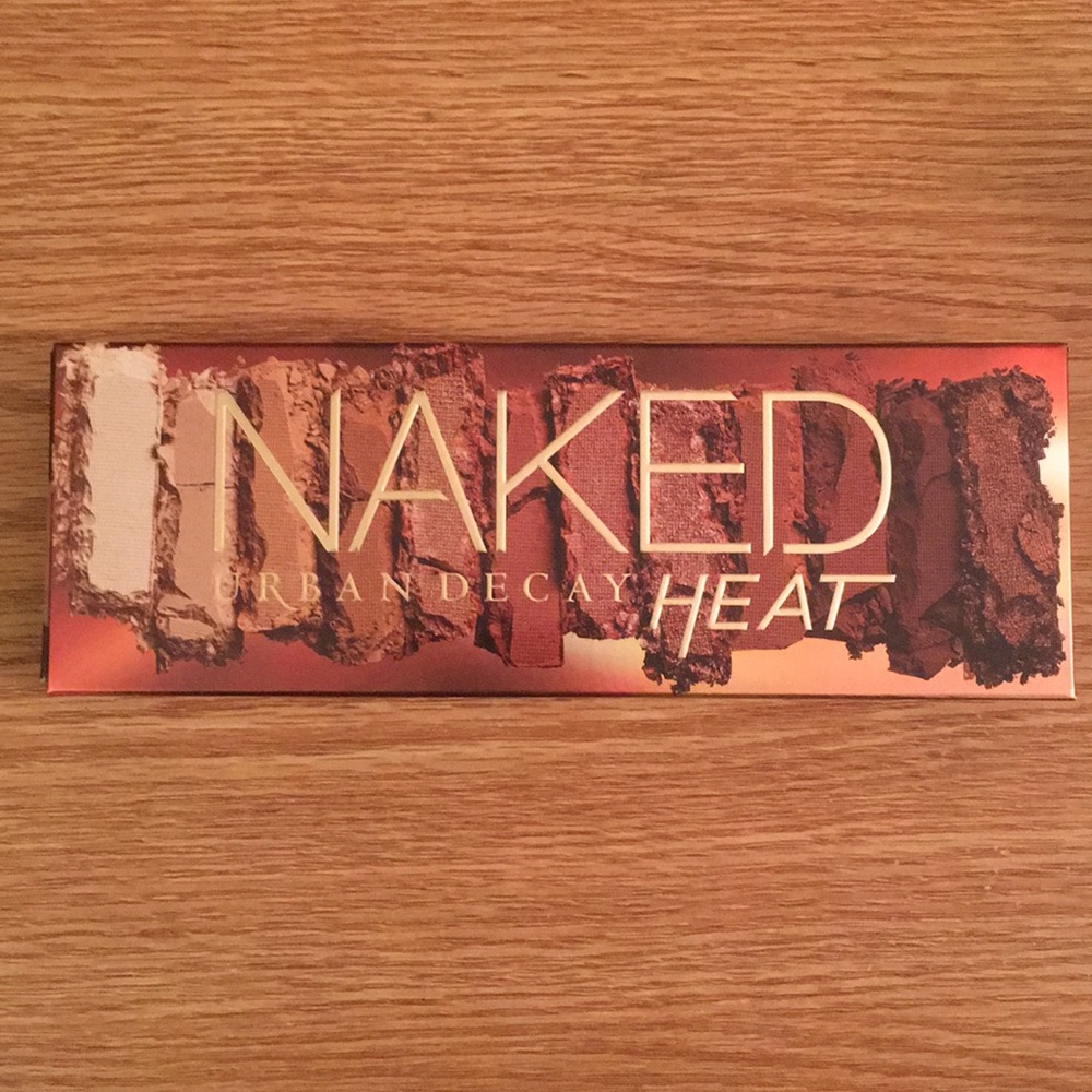 Urban Decay Naked Heat Eyeshadow Palette